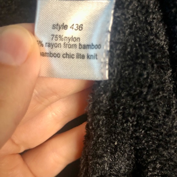 Barefoot Dreams Bamboo Lite Island Wrap - Picture 3 of 6